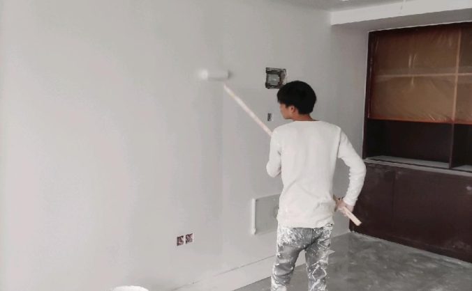 墙面找平方案：腻子基层与乳胶漆施工工艺